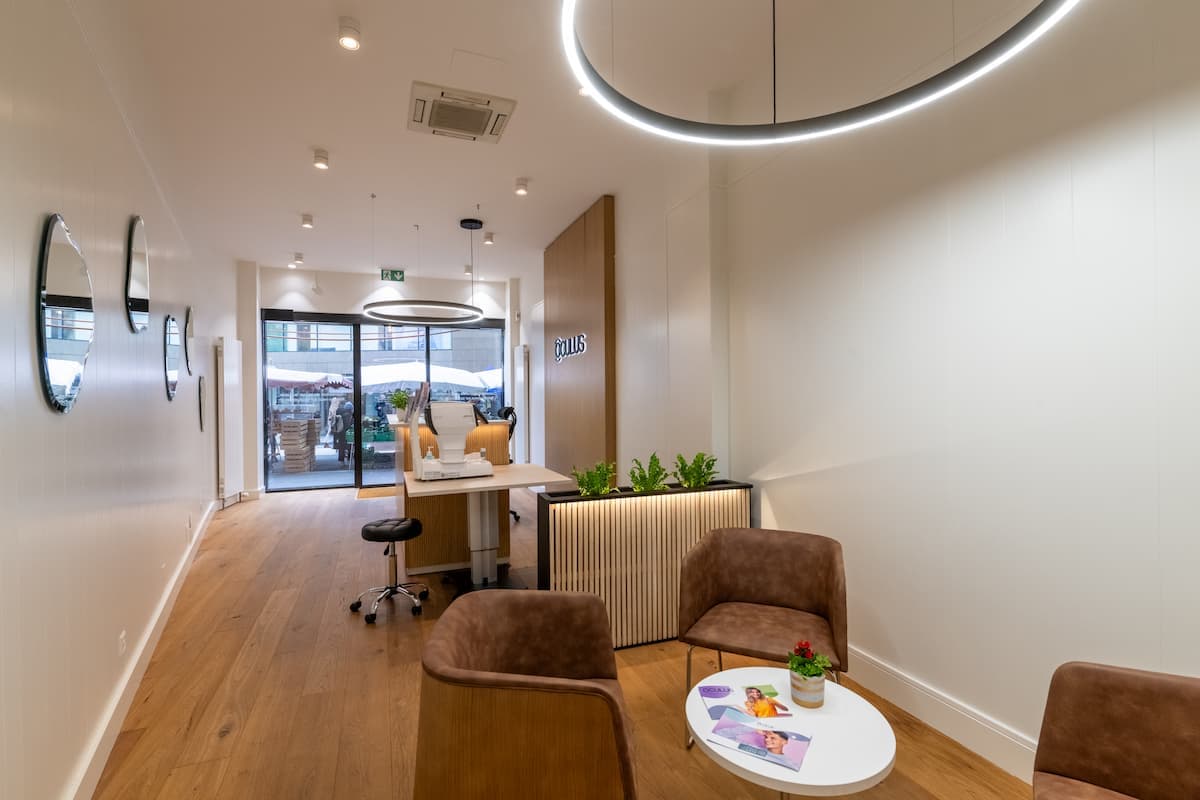 Lausanne Rue centrale Clinic