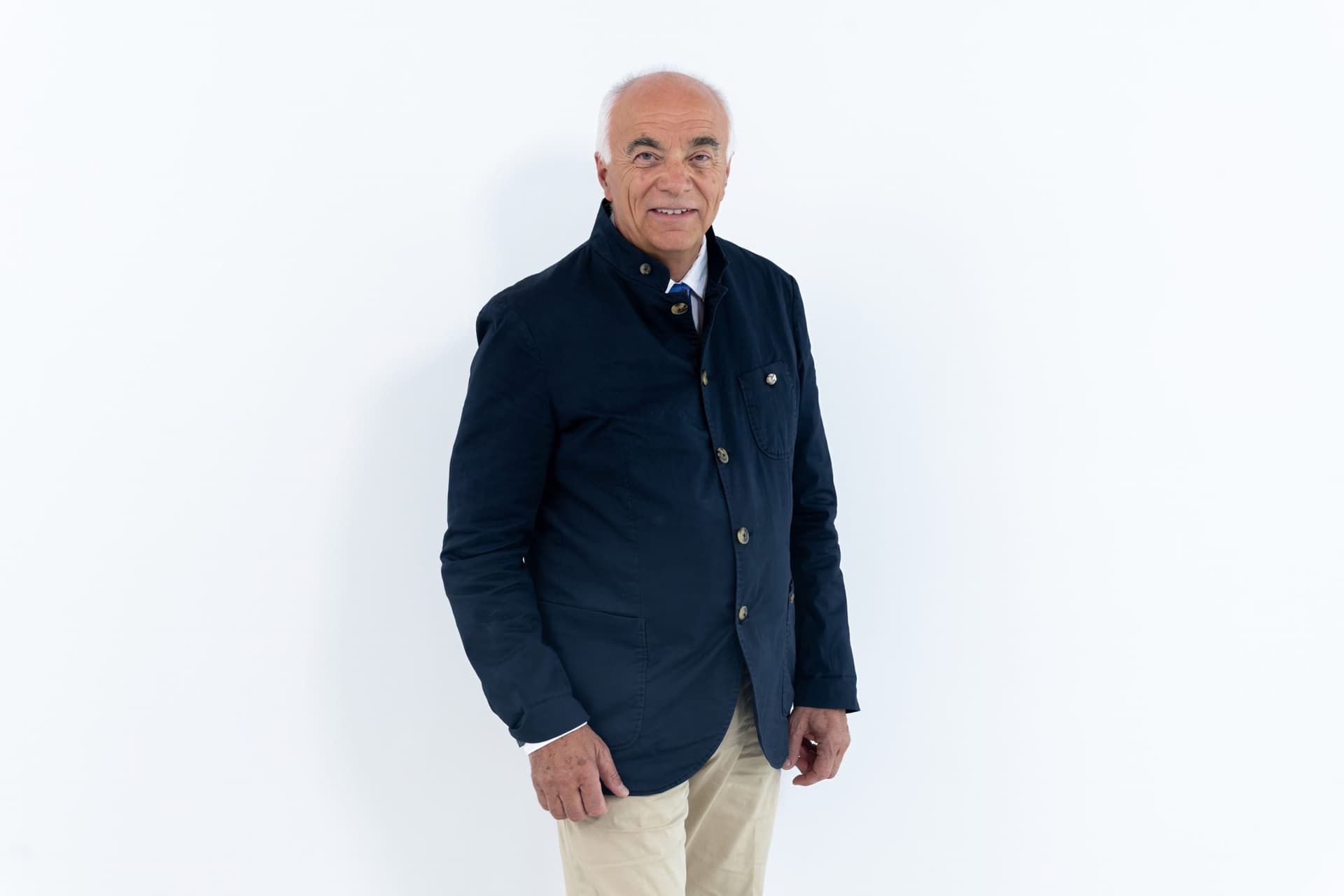 Dr C. De Courten